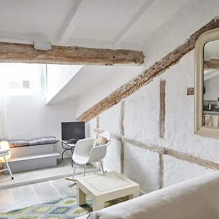 Cote Blanche - Welkeys Apartament *